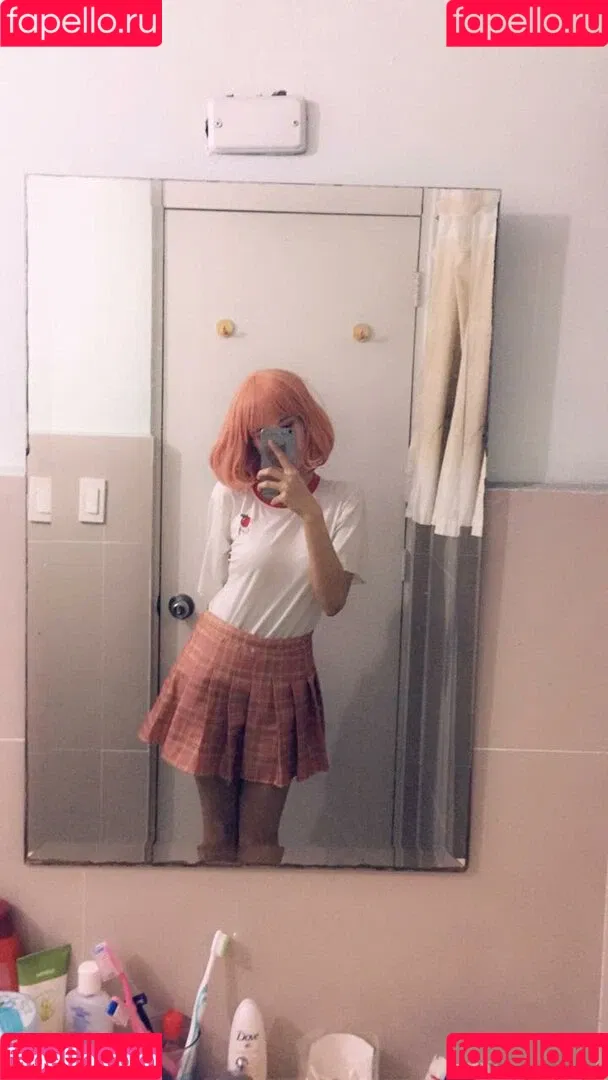 Kura Onee-san / kurasushi_usa / lewdgami Onlyfans Photo Gallery 