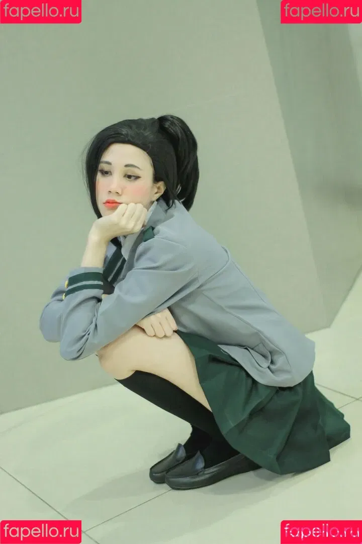 Kura Onee-san / kurasushi_usa / lewdgami Onlyfans Photo Gallery 