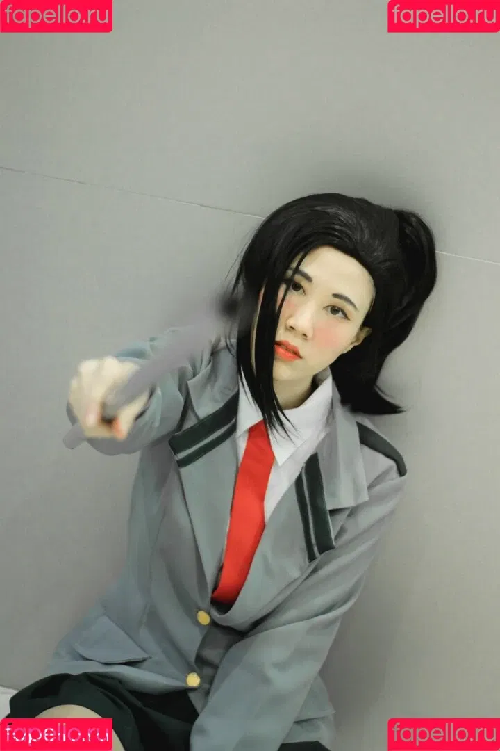 Kura Onee-san / kurasushi_usa / lewdgami Onlyfans Photo Gallery 