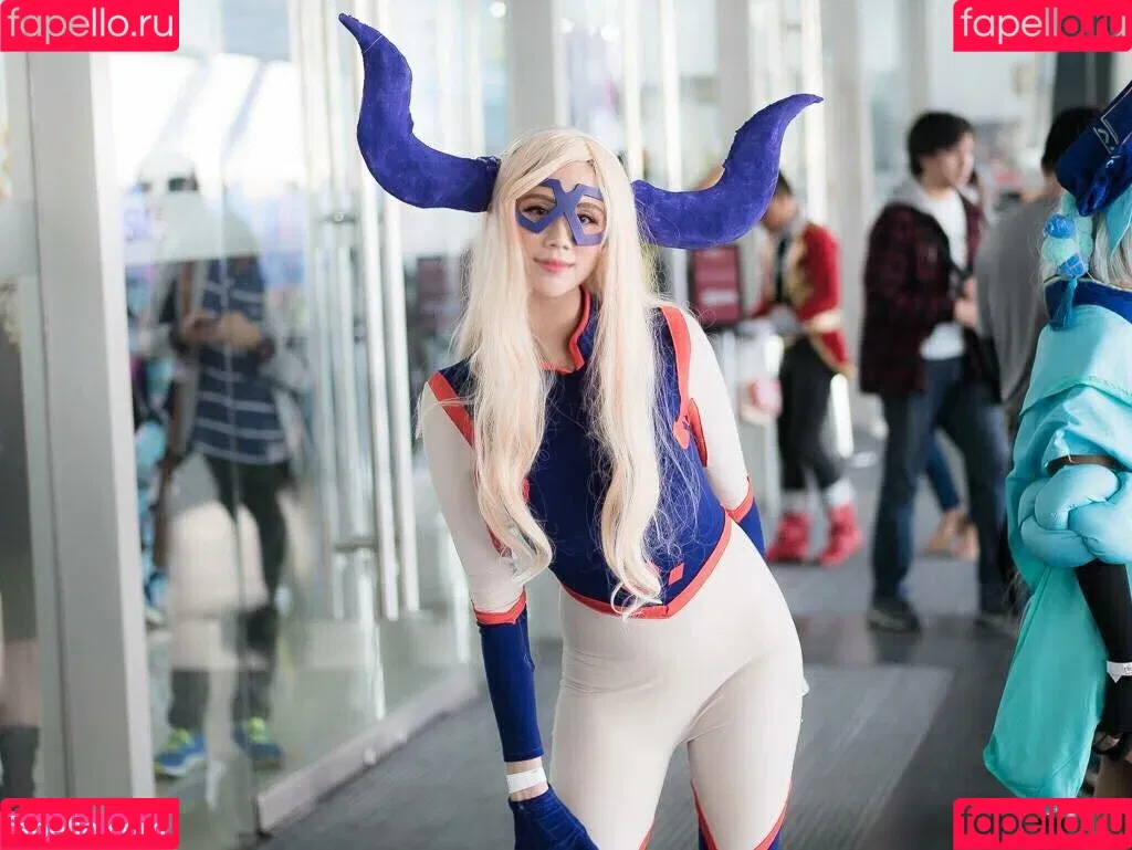 Kura Onee-san / kurasushi_usa / lewdgami Onlyfans Photo Gallery 