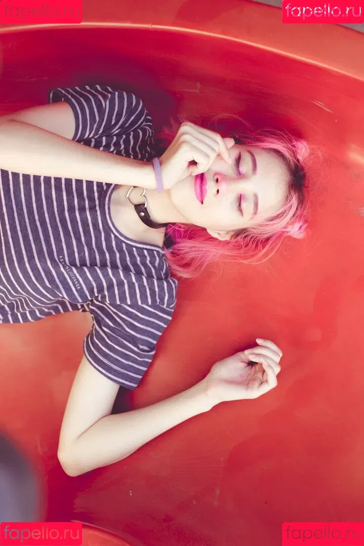 Kura Onee-san / kurasushi_usa / lewdgami Onlyfans Photo Gallery 