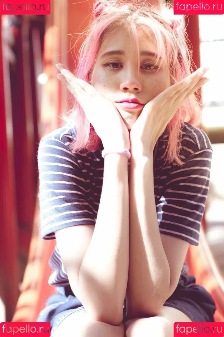 Kura Onee-san / kurasushi_usa / lewdgami Onlyfans Photo Gallery 