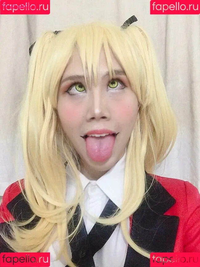 Kura Onee-san / kurasushi_usa / lewdgami Onlyfans Photo Gallery 