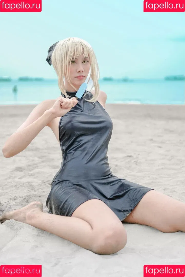 Kura Onee-san / kurasushi_usa / lewdgami Onlyfans Photo Gallery 