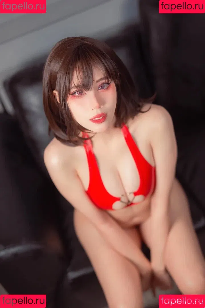 Kura Onee-san / kurasushi_usa / lewdgami Onlyfans Photo Gallery 