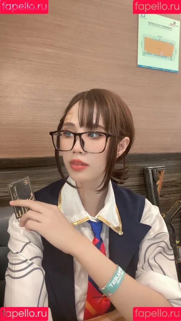 Kura Onee-san / kurasushi_usa / lewdgami Onlyfans Photo Gallery 