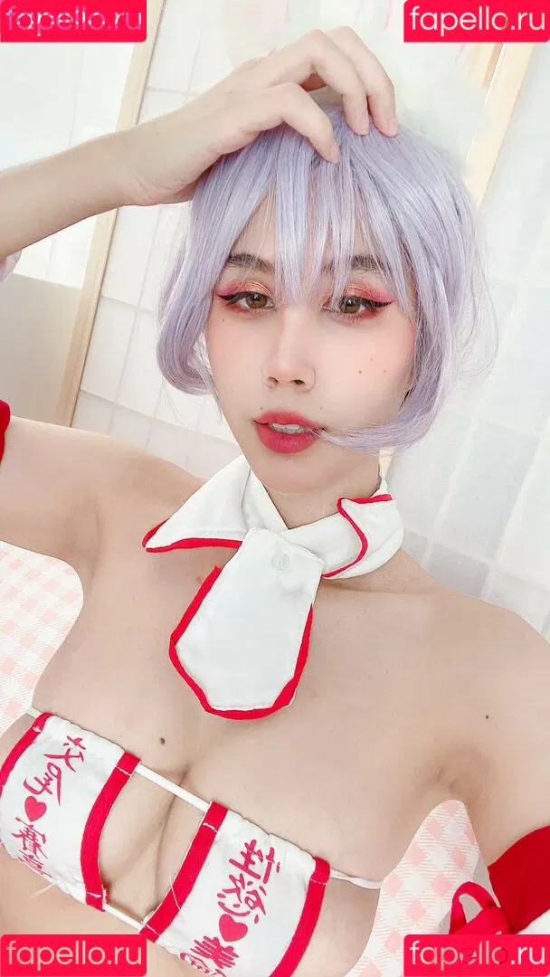 Kura Onee-san / kurasushi_usa / lewdgami Onlyfans Photo Gallery 