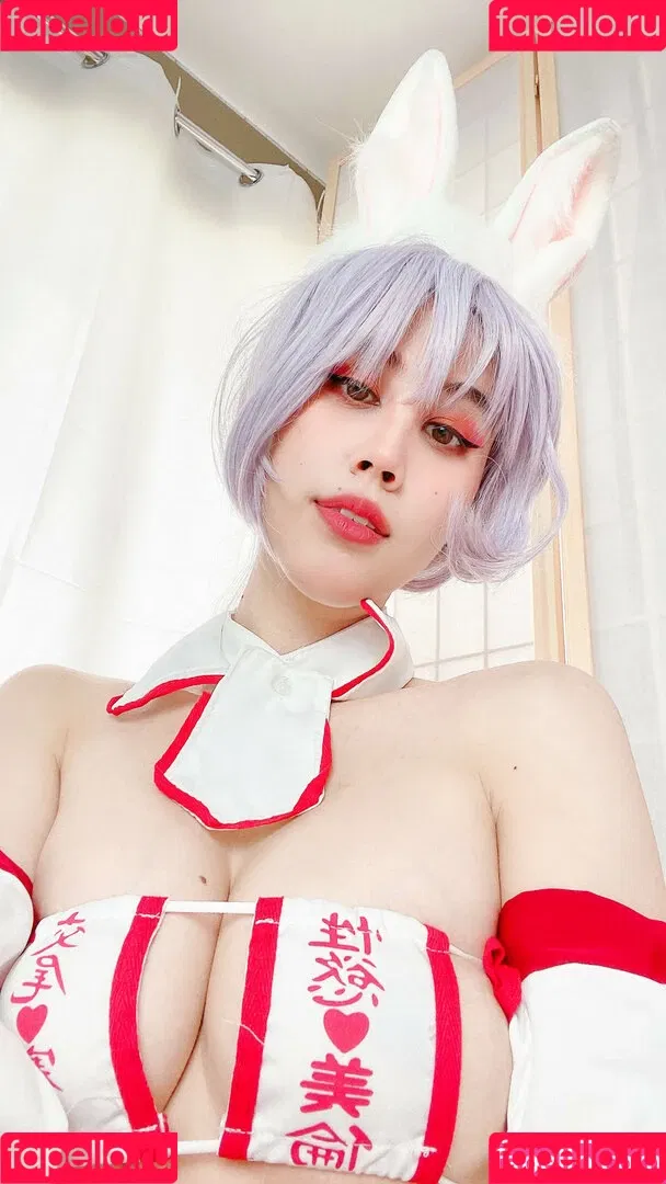 Kura Onee-san / kurasushi_usa / lewdgami Onlyfans Photo Gallery 