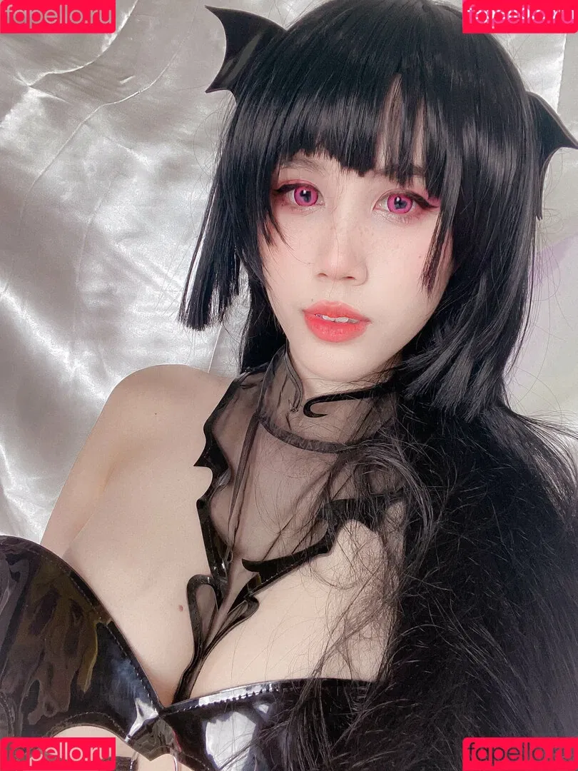 Kura Onee-san / kurasushi_usa / lewdgami Onlyfans Photo Gallery 