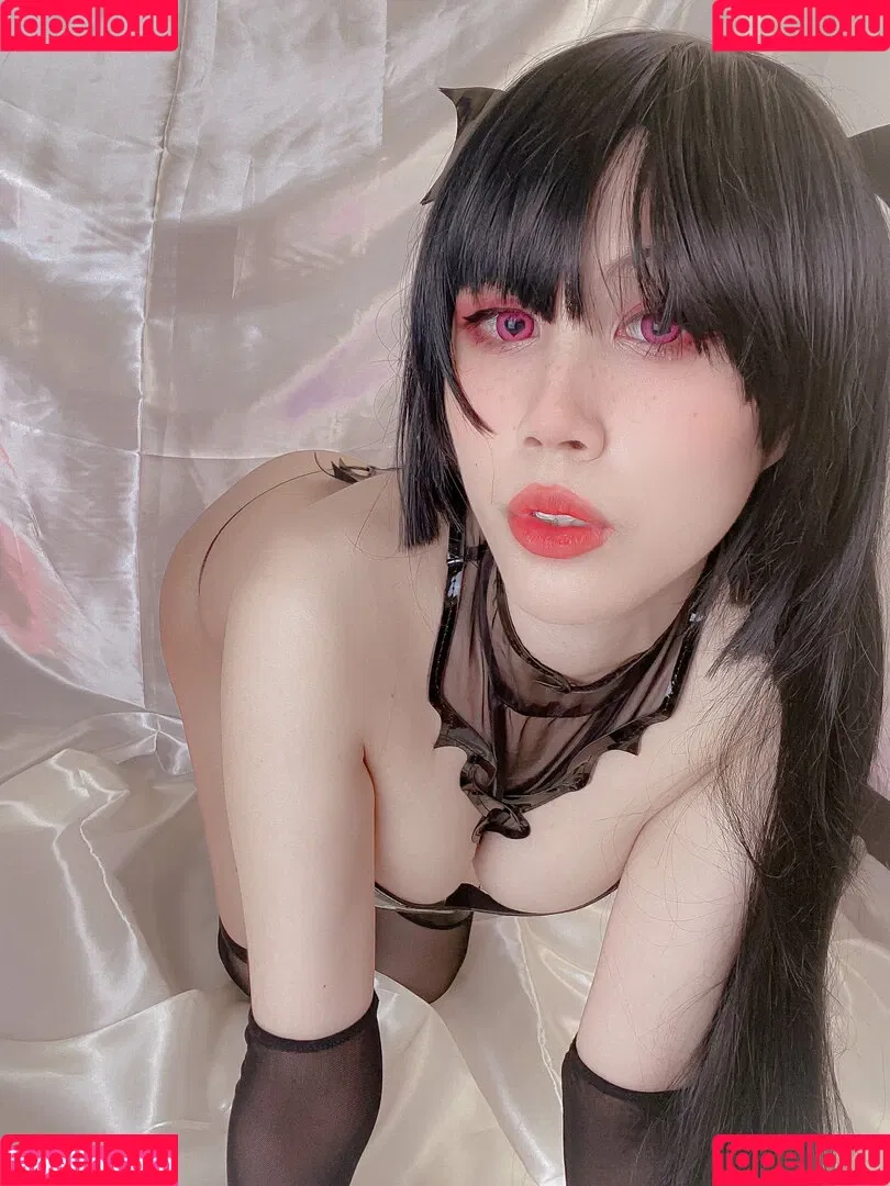 Kura Onee-san / kurasushi_usa / lewdgami Onlyfans Photo Gallery 