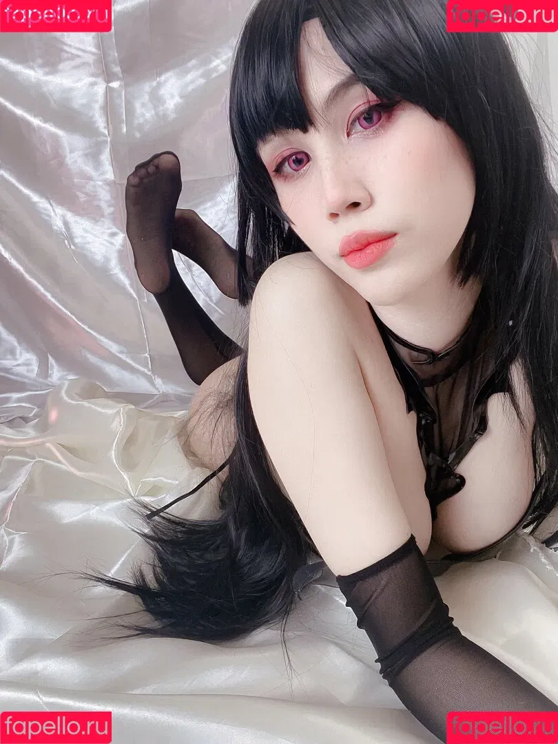 Kura Onee-san / kurasushi_usa / lewdgami Onlyfans Photo Gallery 