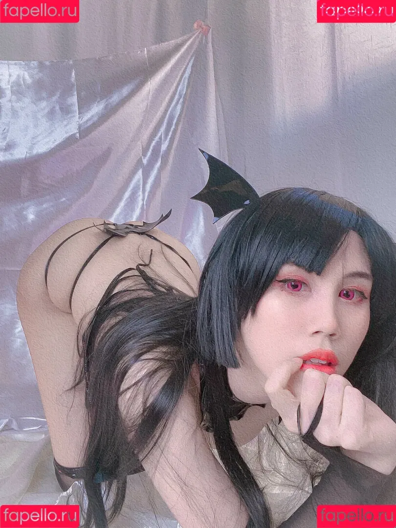 Kura Onee-san / kurasushi_usa / lewdgami Onlyfans Photo Gallery 