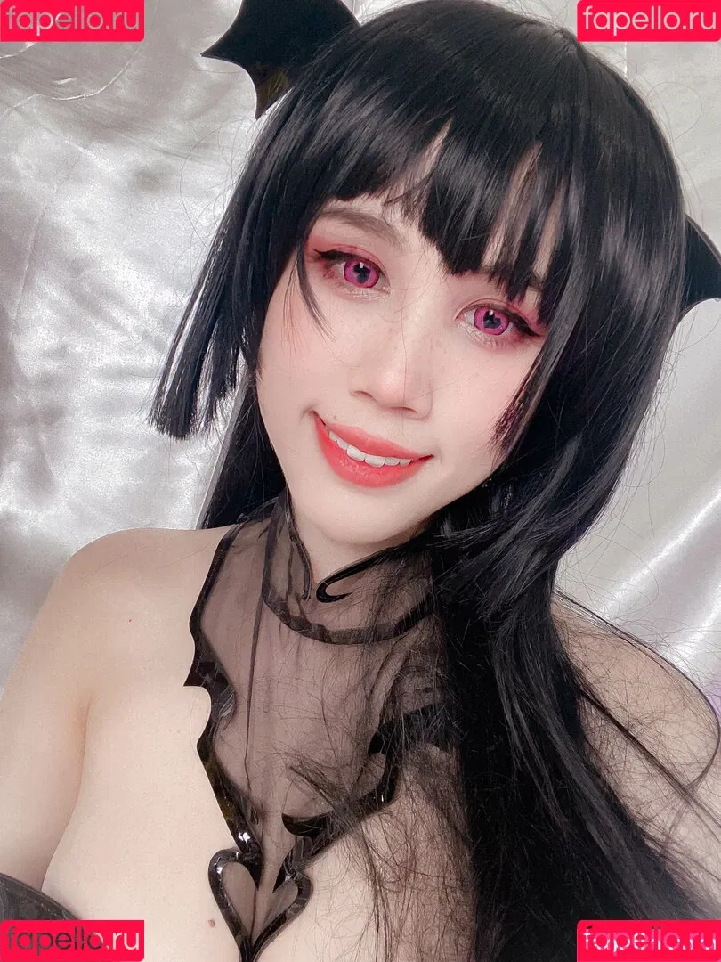 Kura Onee-san / kurasushi_usa / lewdgami Onlyfans Photo Gallery 