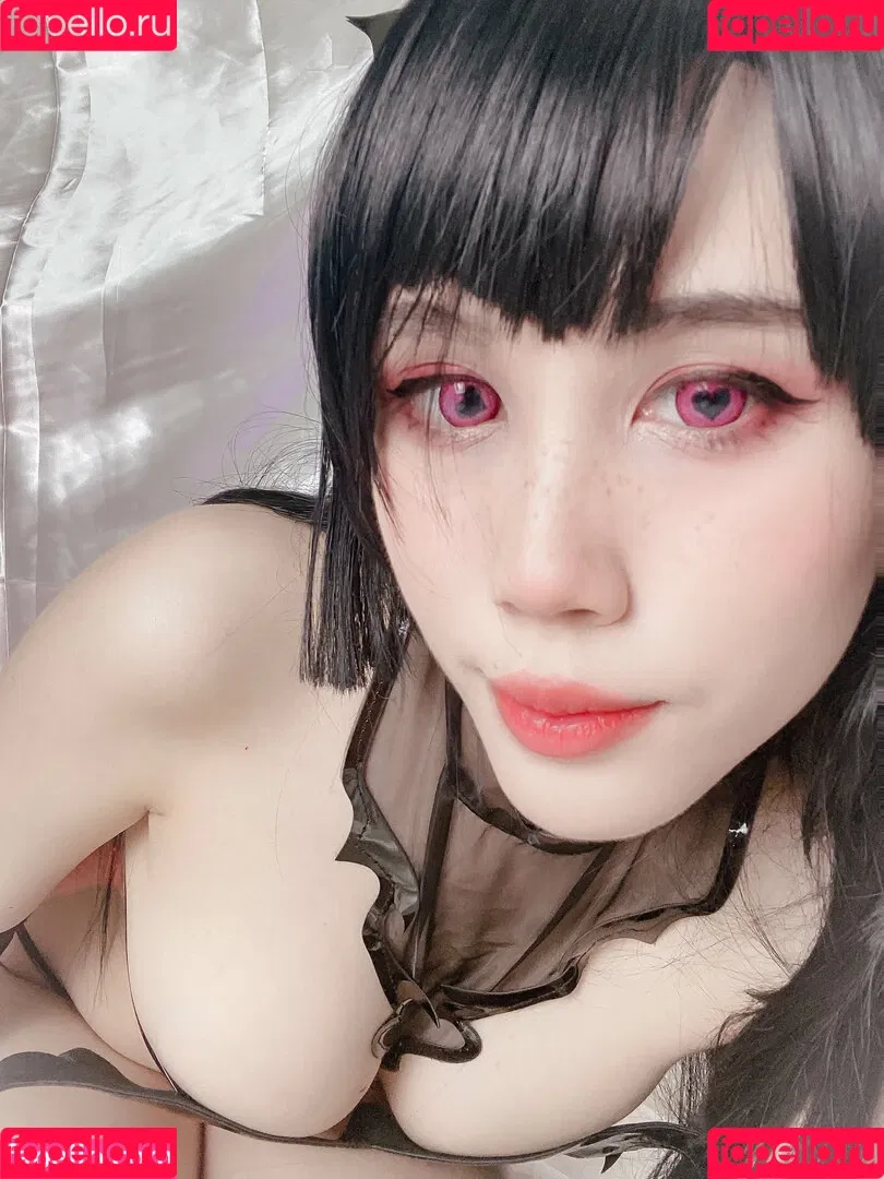 Kura Onee-san / kurasushi_usa / lewdgami Onlyfans Photo Gallery 