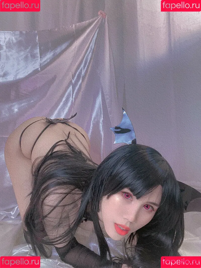 Kura Onee-san / kurasushi_usa / lewdgami Onlyfans Photo Gallery 