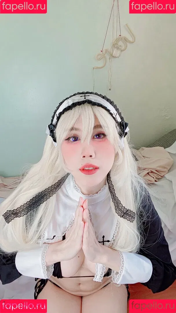 Kura Onee-san / kurasushi_usa / lewdgami Onlyfans Photo Gallery 