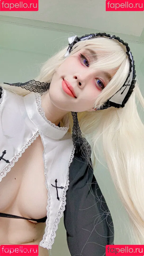 Kura Onee-san / kurasushi_usa / lewdgami Onlyfans Photo Gallery 