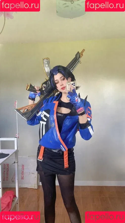 Kura Onee-san / kurasushi_usa / lewdgami Onlyfans Photo Gallery 