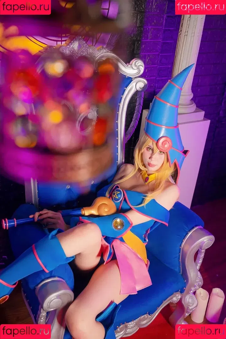 Kura Onee-san / kurasushi_usa / lewdgami Onlyfans Photo Gallery 