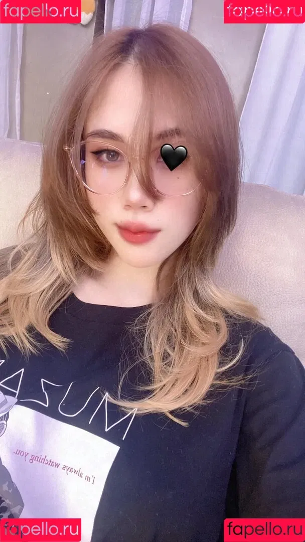 Kura Onee-san / kurasushi_usa / lewdgami Onlyfans Photo Gallery 