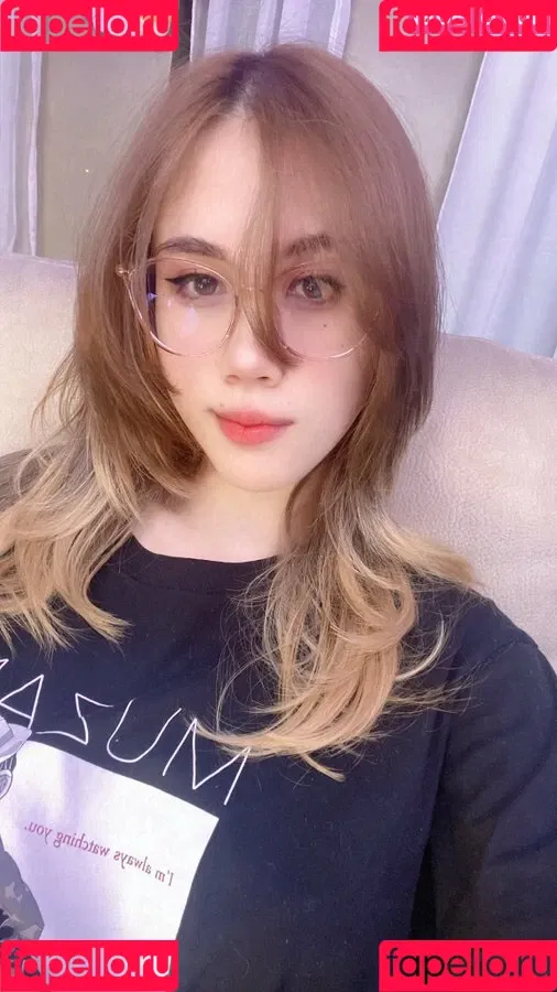 Kura Onee-san / kurasushi_usa / lewdgami Onlyfans Photo Gallery 