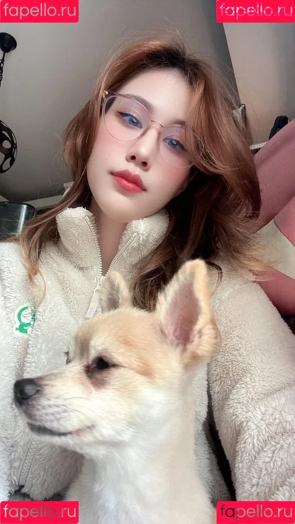 Kura Onee-san / kurasushi_usa / lewdgami Onlyfans Photo Gallery 