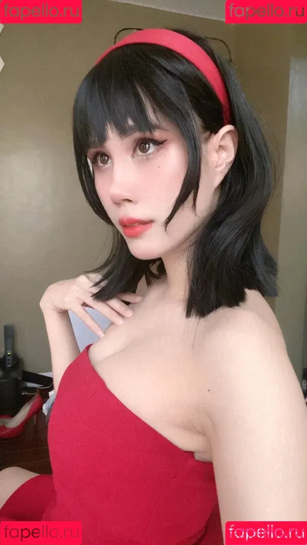 Kura Onee-san / kurasushi_usa / lewdgami Onlyfans Photo Gallery 