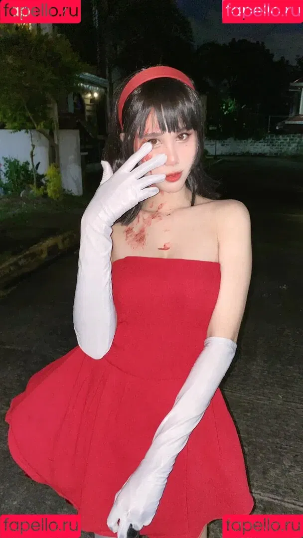 Kura Onee-san / kurasushi_usa / lewdgami Onlyfans Photo Gallery 