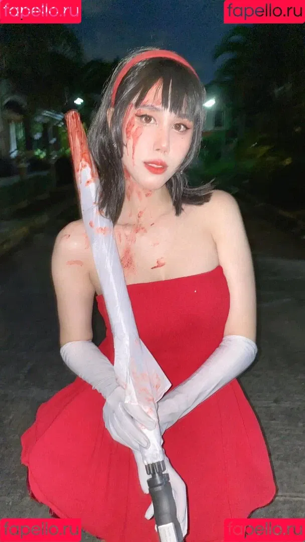 Kura Onee-san / kurasushi_usa / lewdgami Onlyfans Photo Gallery 