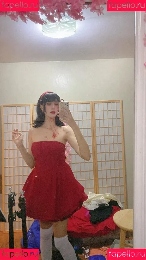 Kura Onee-san / kurasushi_usa / lewdgami Onlyfans Photo Gallery 