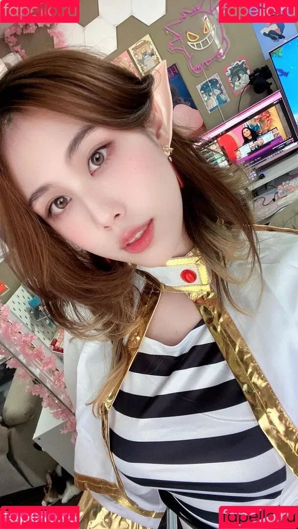 Kura Onee-san / kurasushi_usa / lewdgami Onlyfans Photo Gallery 