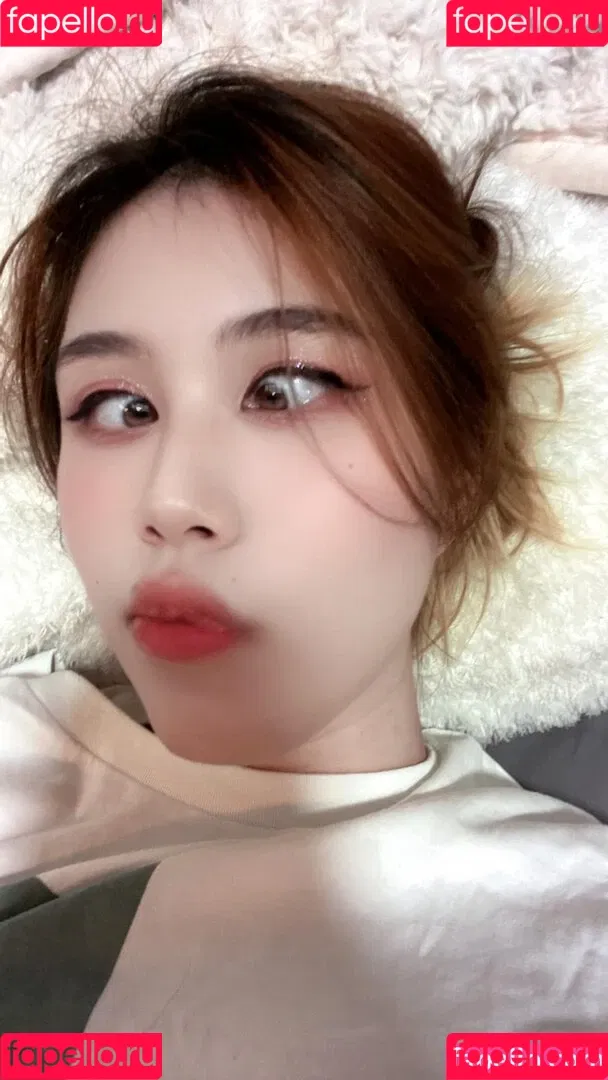 Kura Onee-san / kurasushi_usa / lewdgami Onlyfans Photo Gallery 