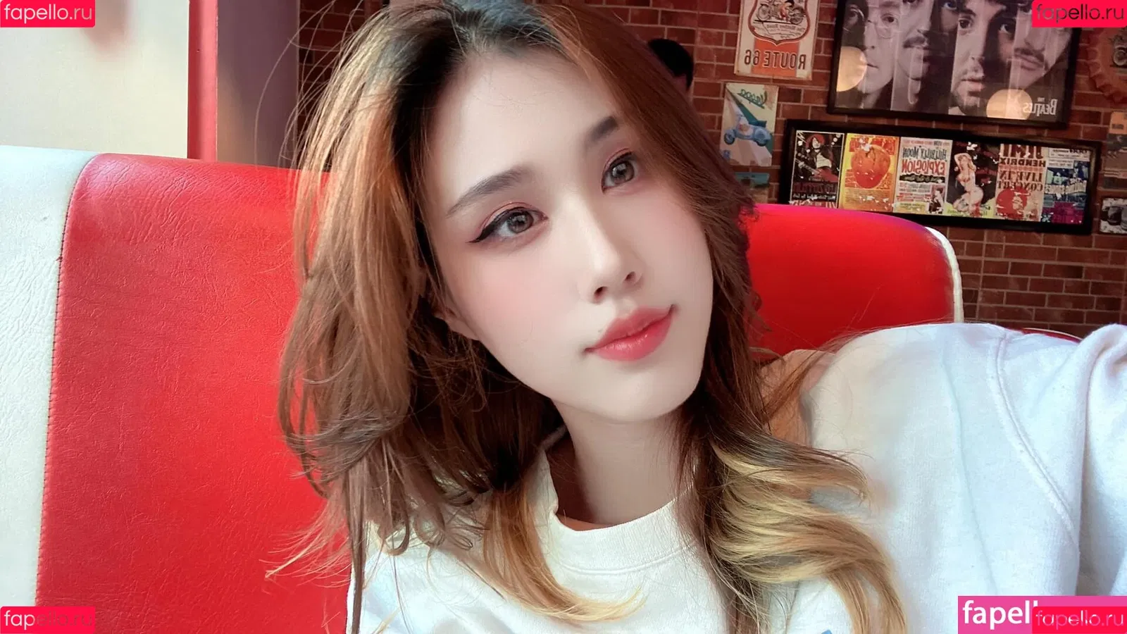 Kura Onee-san / kurasushi_usa / lewdgami Onlyfans Photo Gallery 