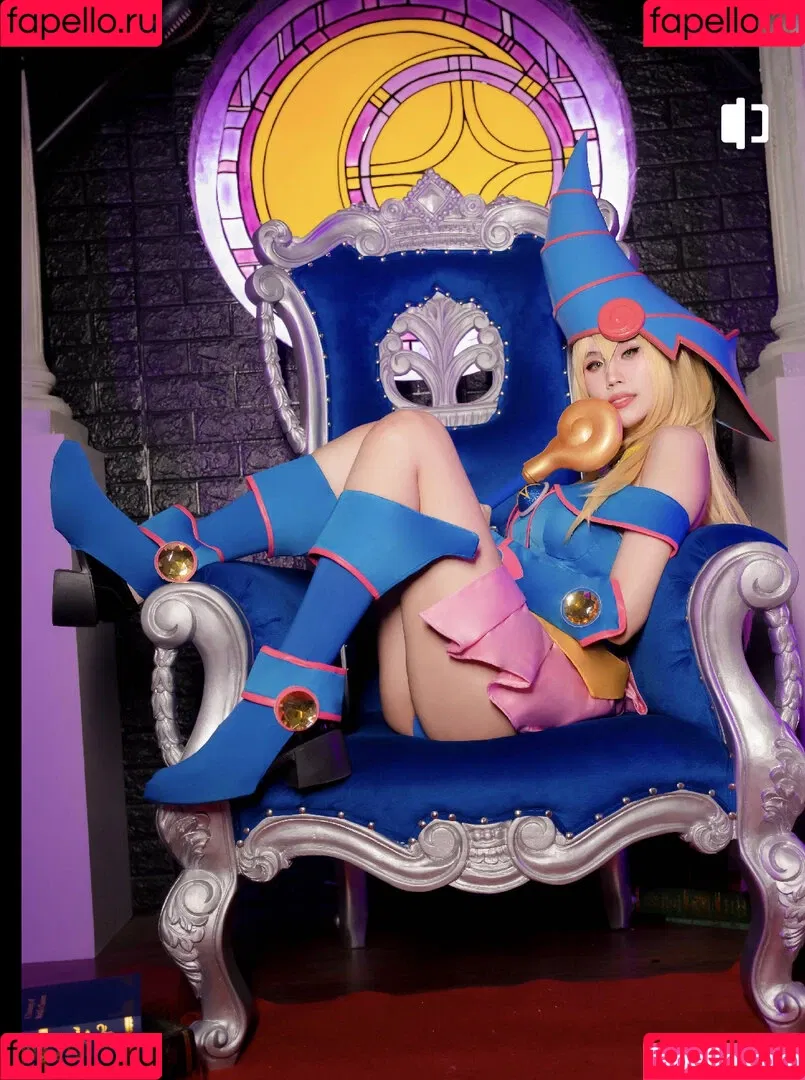 Kura Onee-san / kurasushi_usa / lewdgami Onlyfans Photo Gallery 