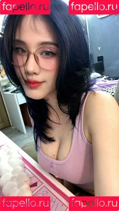 Kura Onee-san / kurasushi_usa / lewdgami Onlyfans Photo Gallery 