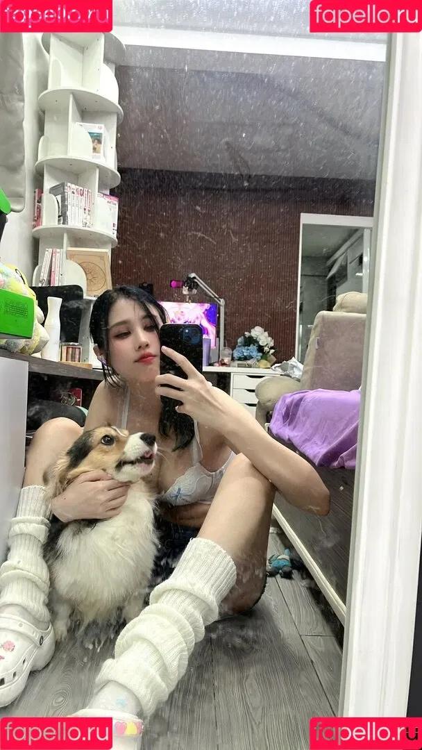 Kura Onee-san / kurasushi_usa / lewdgami Onlyfans Photo Gallery 