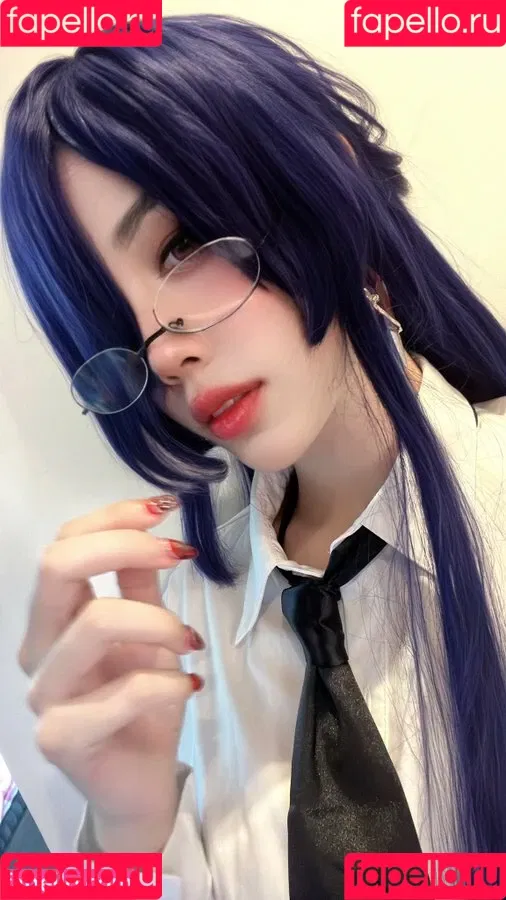 Kura Onee-san / kurasushi_usa / lewdgami Onlyfans Photo Gallery 