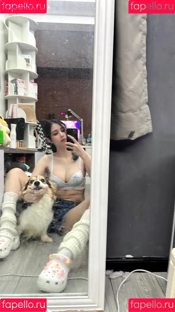 Kura Onee-san / kurasushi_usa / lewdgami Onlyfans Photo Gallery 