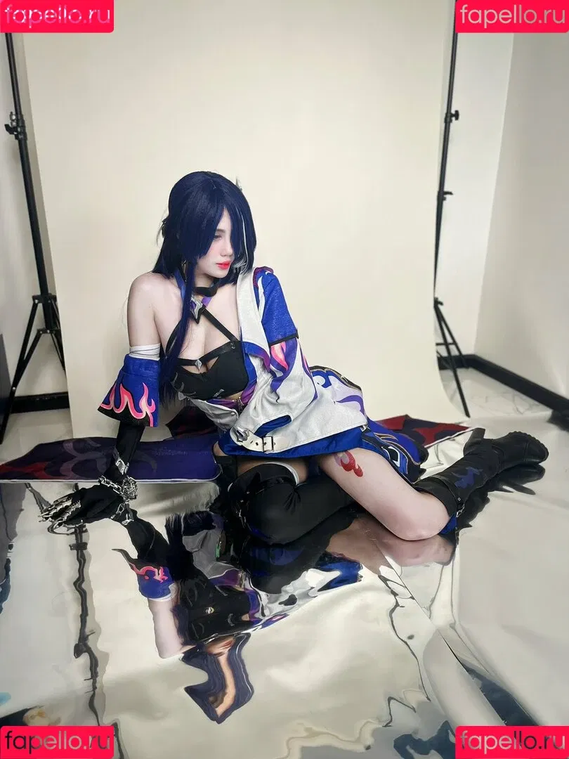 Kura Onee-san / kurasushi_usa / lewdgami Onlyfans Photo Gallery 