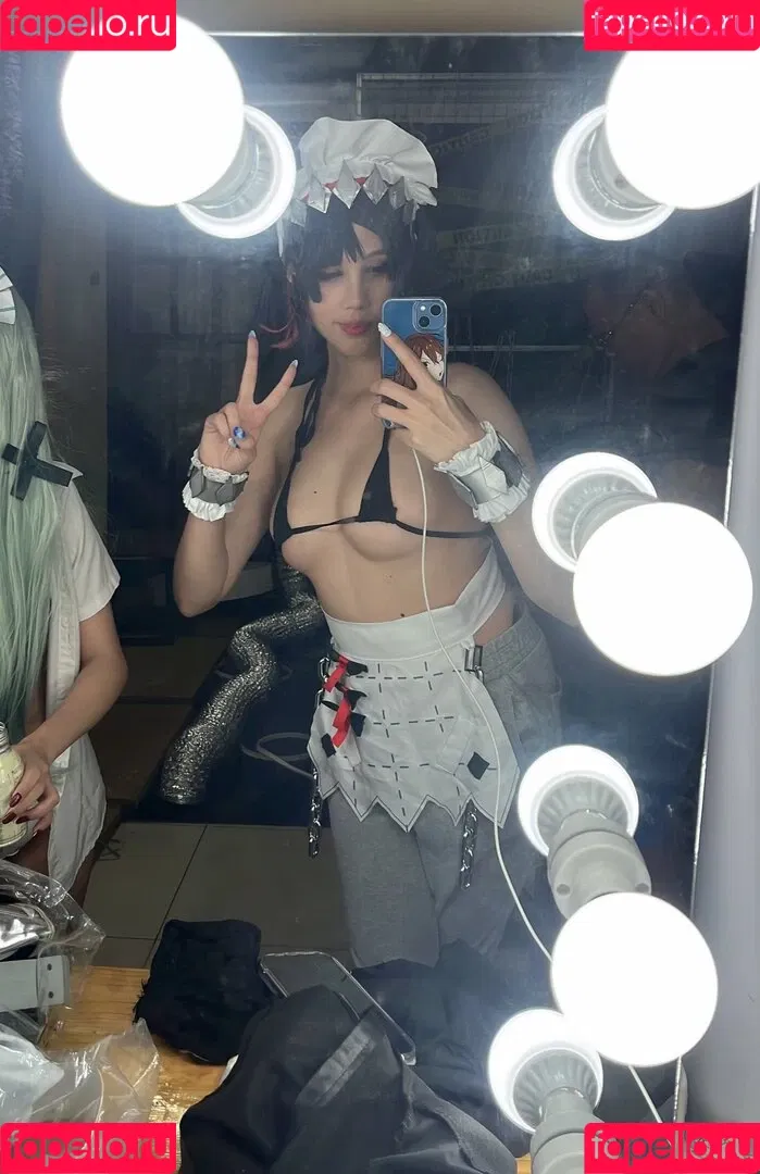 Kura Onee-san / kurasushi_usa / lewdgami Onlyfans Photo Gallery 