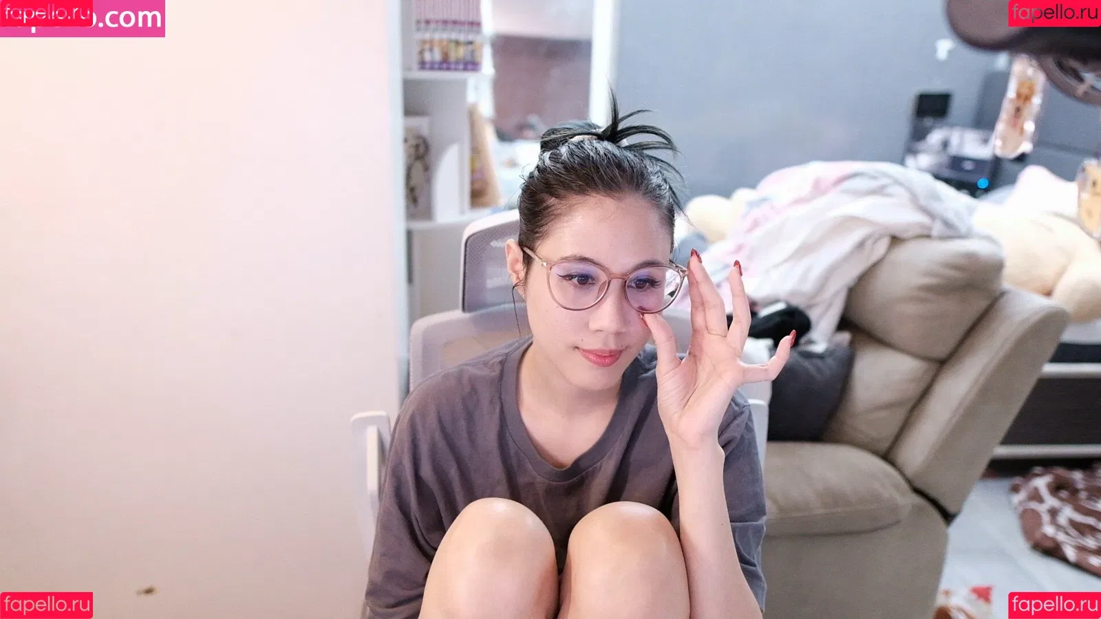 Kura Onee-san / kurasushi_usa / lewdgami Onlyfans Photo Gallery 