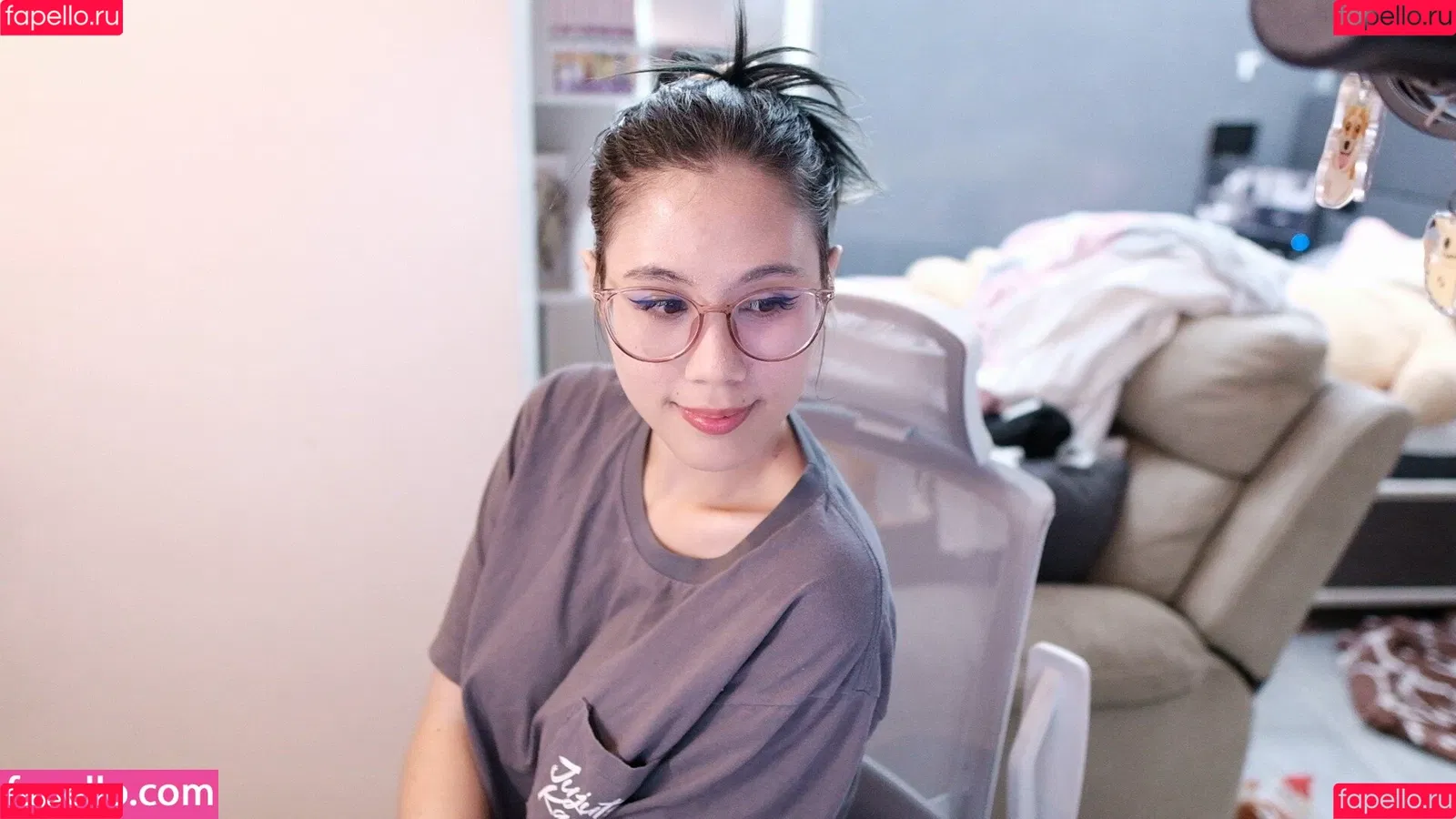 Kura Onee-san / kurasushi_usa / lewdgami Onlyfans Photo Gallery 