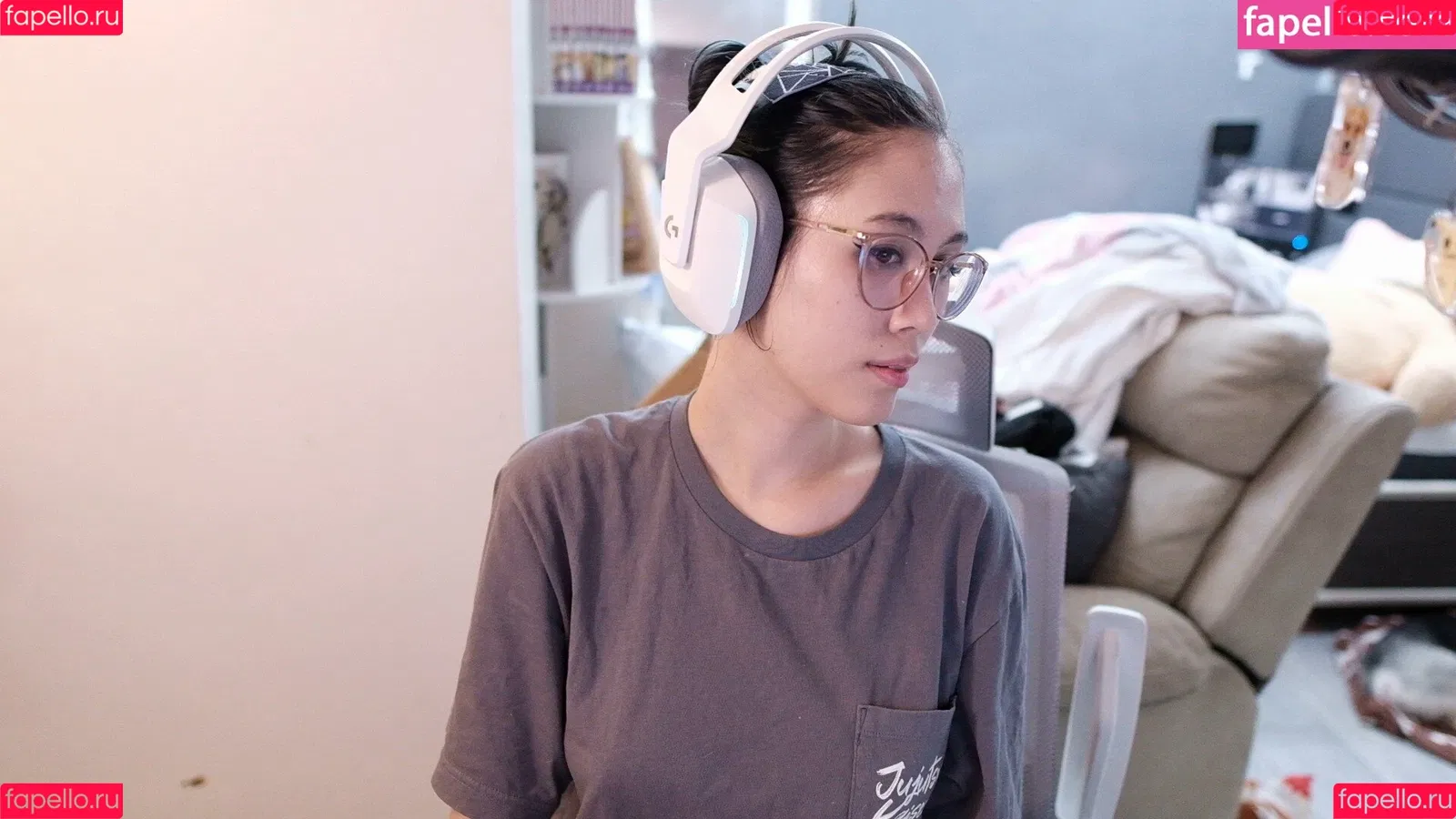 Kura Onee-san / kurasushi_usa / lewdgami Onlyfans Photo Gallery 