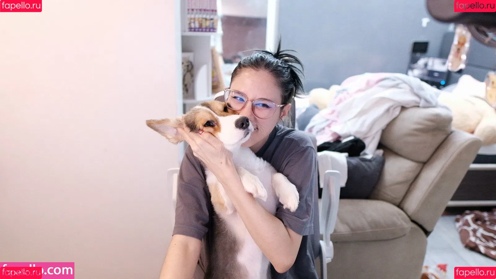 Kura Onee-san / kurasushi_usa / lewdgami Onlyfans Photo Gallery 