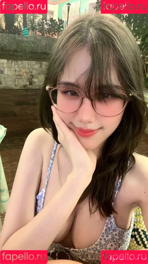 Kura Onee-san / kurasushi_usa / lewdgami Onlyfans Photo Gallery 