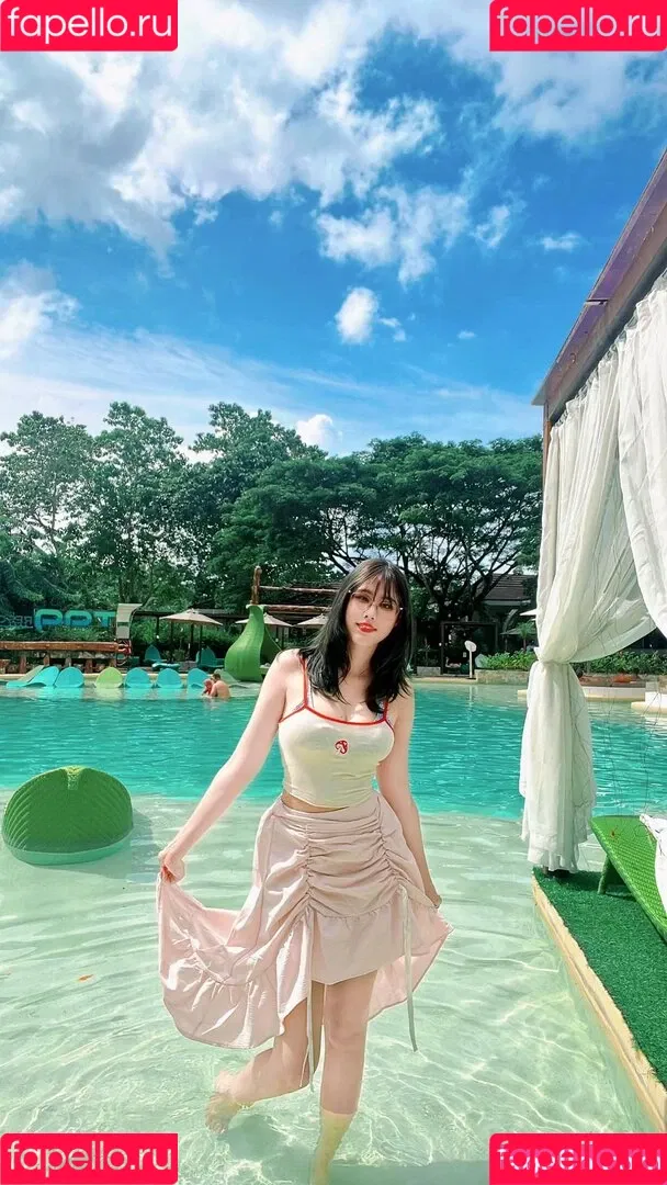 Kura Onee-san / kurasushi_usa / lewdgami Onlyfans Photo Gallery 