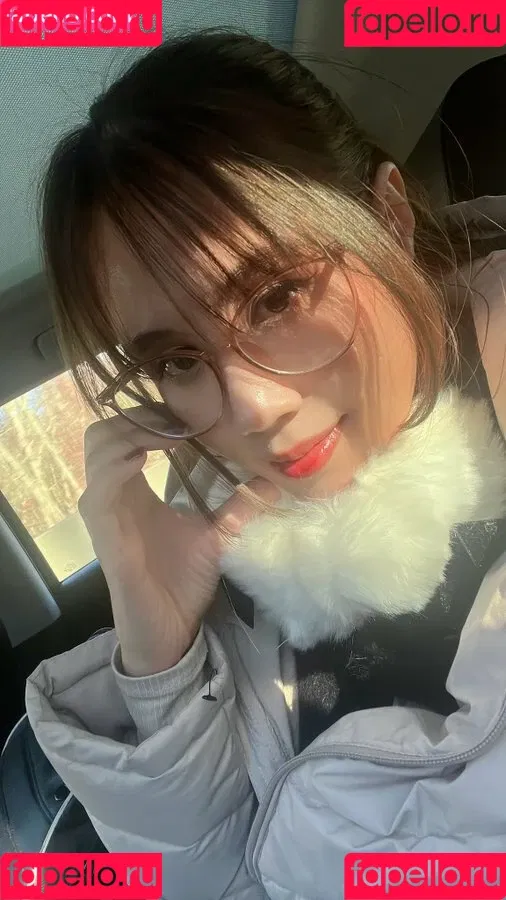 Kura Onee-san / kurasushi_usa / lewdgami Onlyfans Photo Gallery 