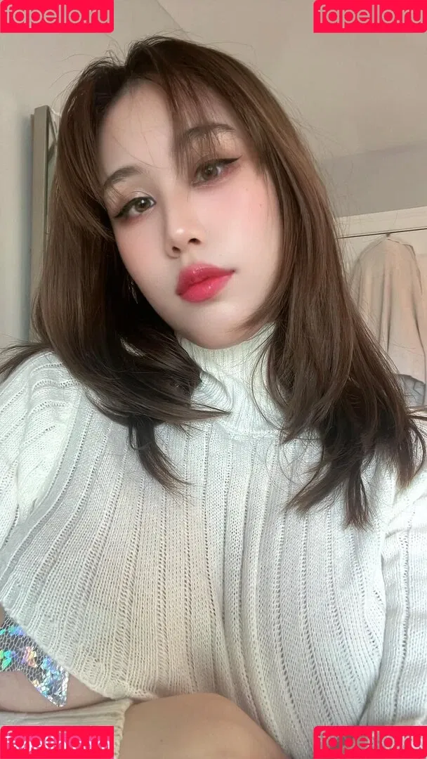 Kura Onee-san / kurasushi_usa / lewdgami Onlyfans Photo Gallery 