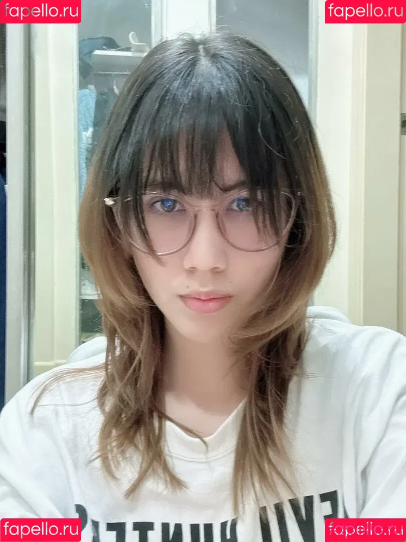 Kura Onee-san / kurasushi_usa / lewdgami Onlyfans Photo Gallery 