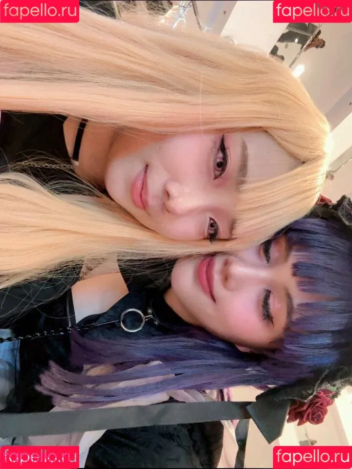 Kura Onee-san / kurasushi_usa / lewdgami Onlyfans Photo Gallery 